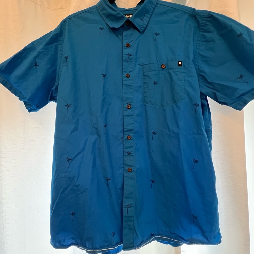 Men’s short sleeve Hurley button up shirt